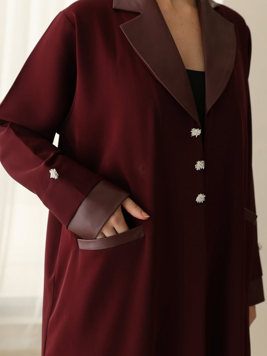 The Myas abaya