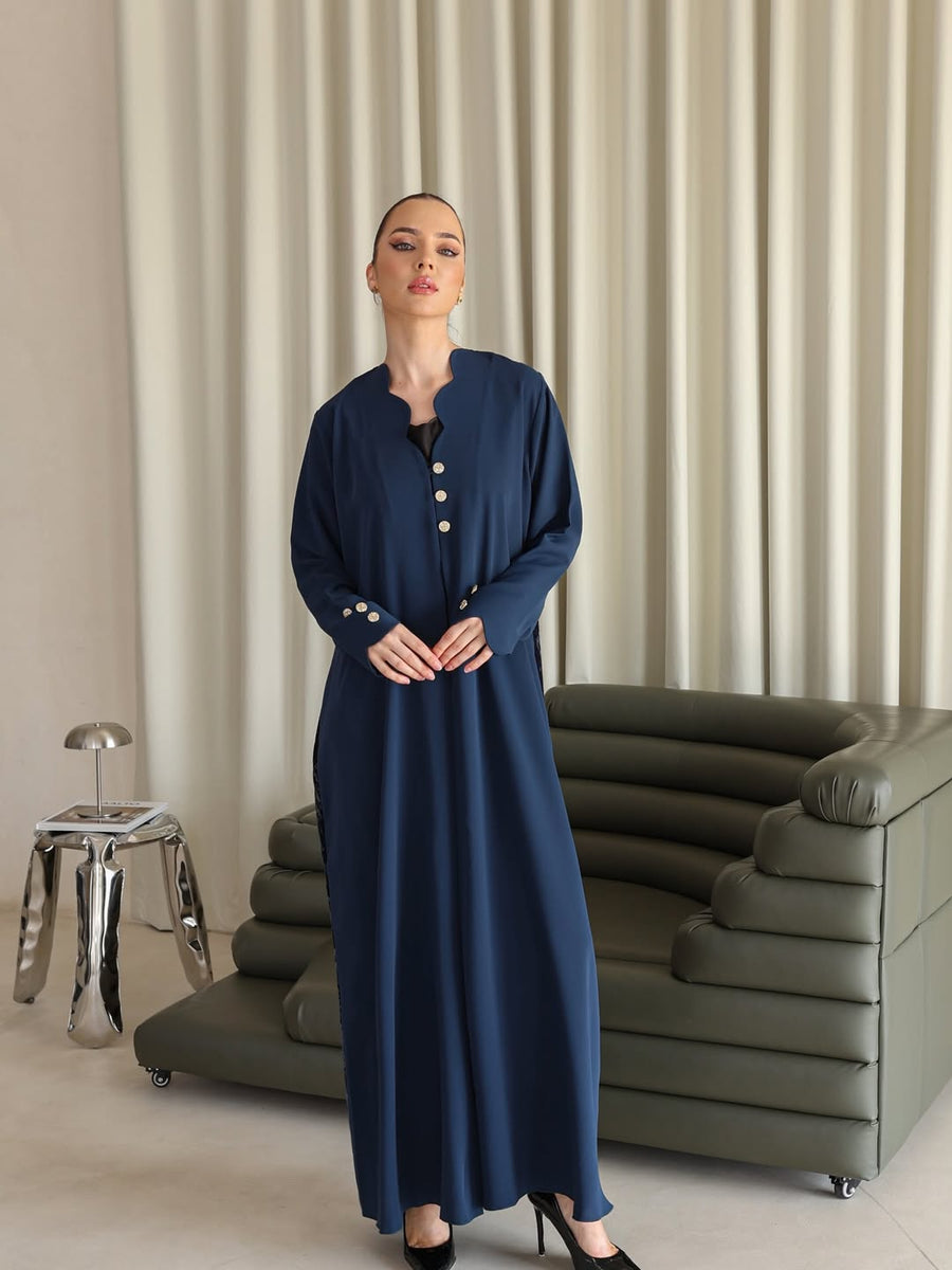 The moon abaya