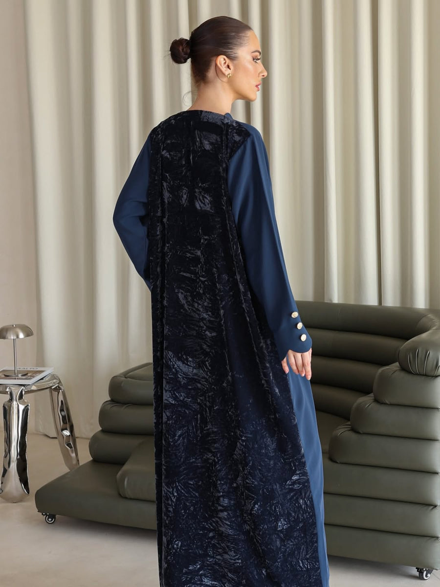 The moon abaya