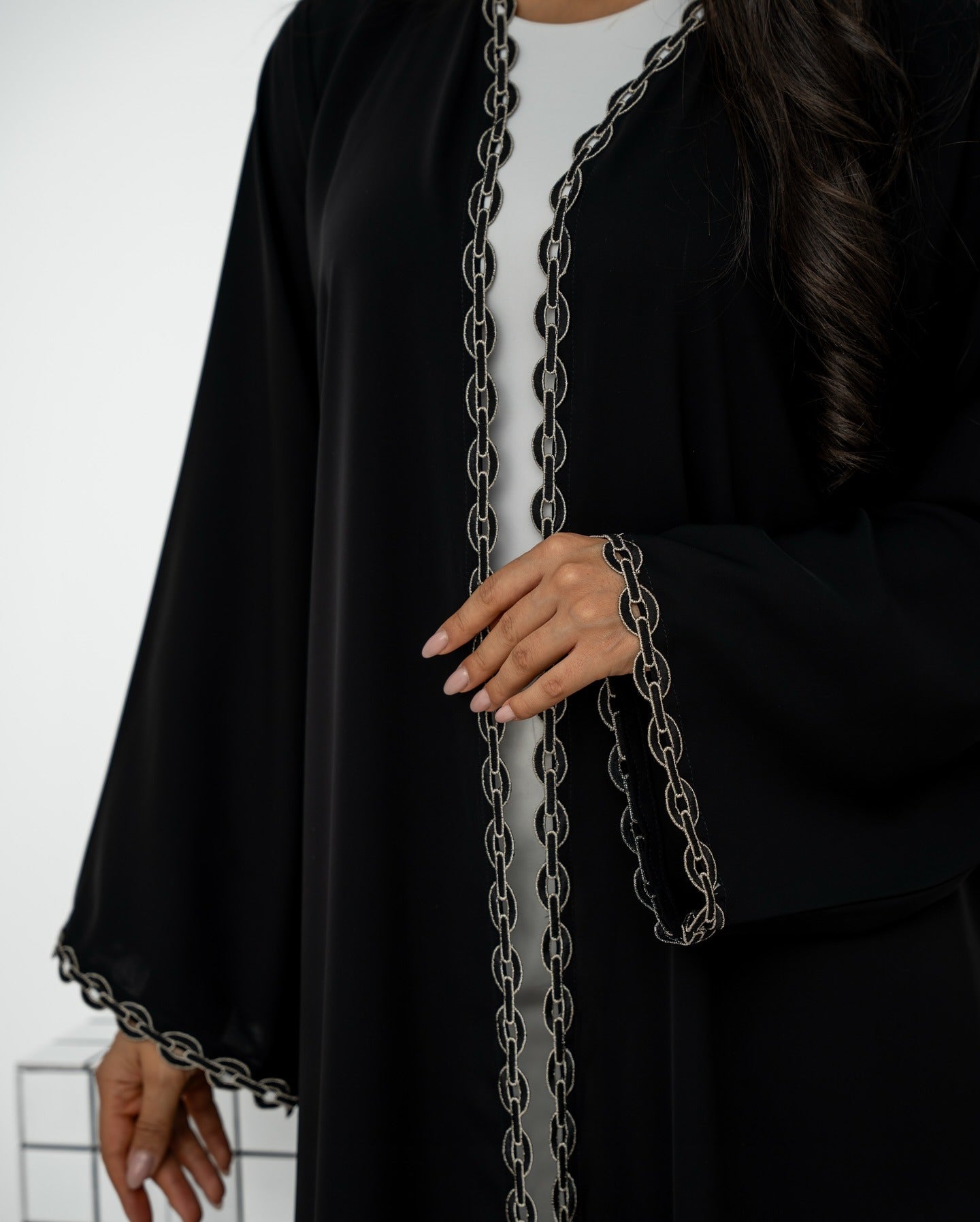 The Kilin abaya